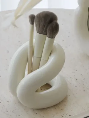 Cosmetic-Brush-Holder
