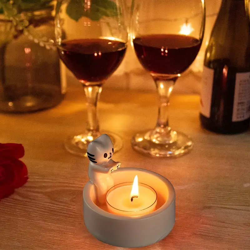 Kitten-Candlestick