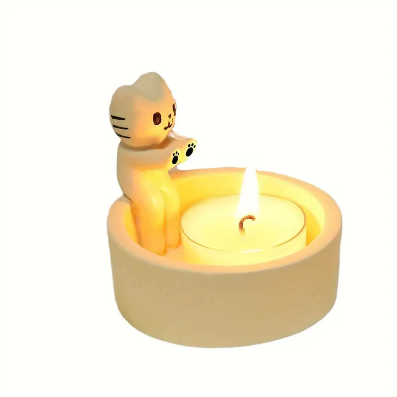 6d980499-9580-4bc4-8e1f-78e972382b4a Kitten-Candlestick