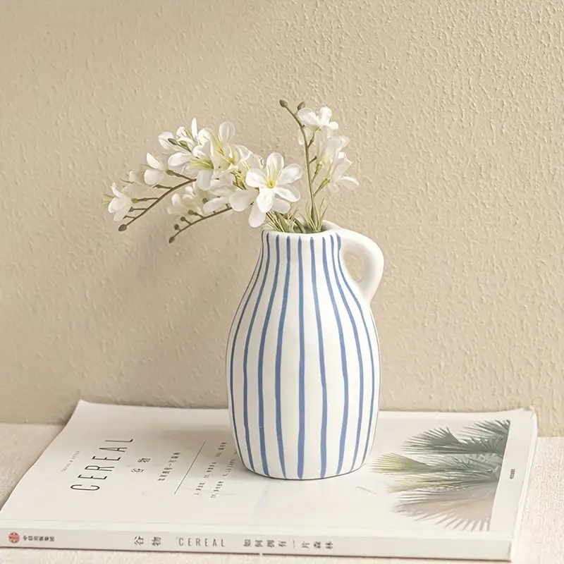 92ae8997-627e-4e51-a8bf-b0c14ac01659 Round-Ceramic-Vase