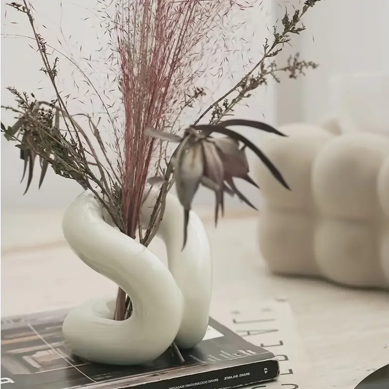 Cosmetic-Brush-Holder