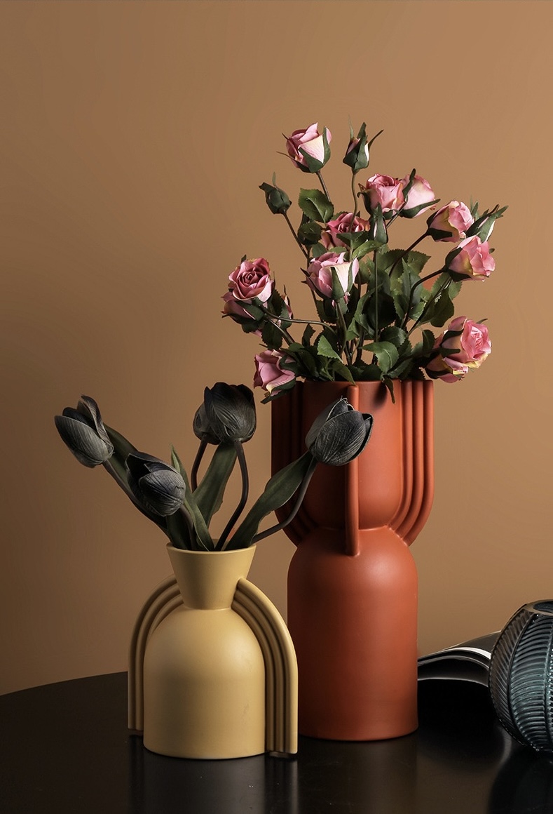 geometric-art-vase