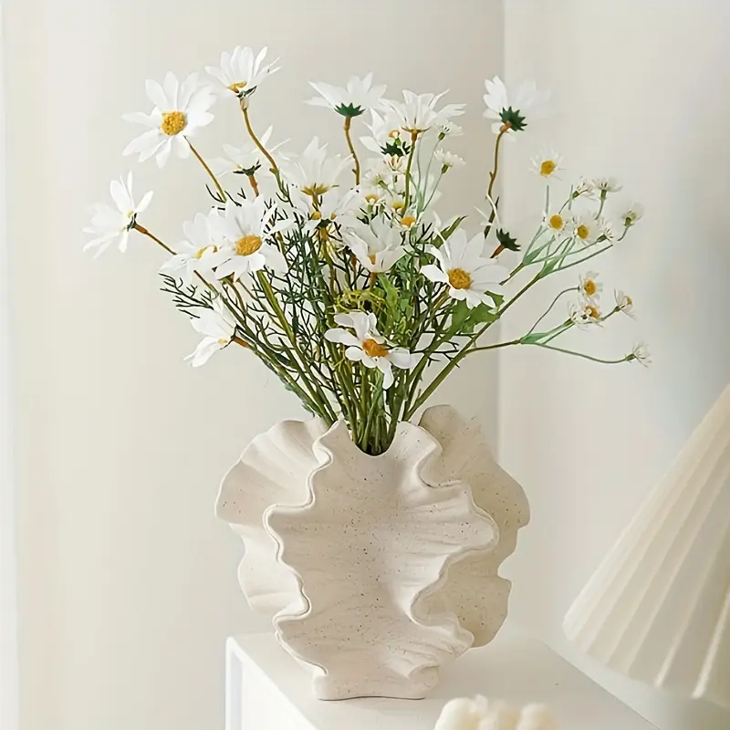 f0080705-9b44-42c9-bebb-11b8fc81f042 Ceramic-Vase